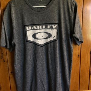 Oakley Men Large